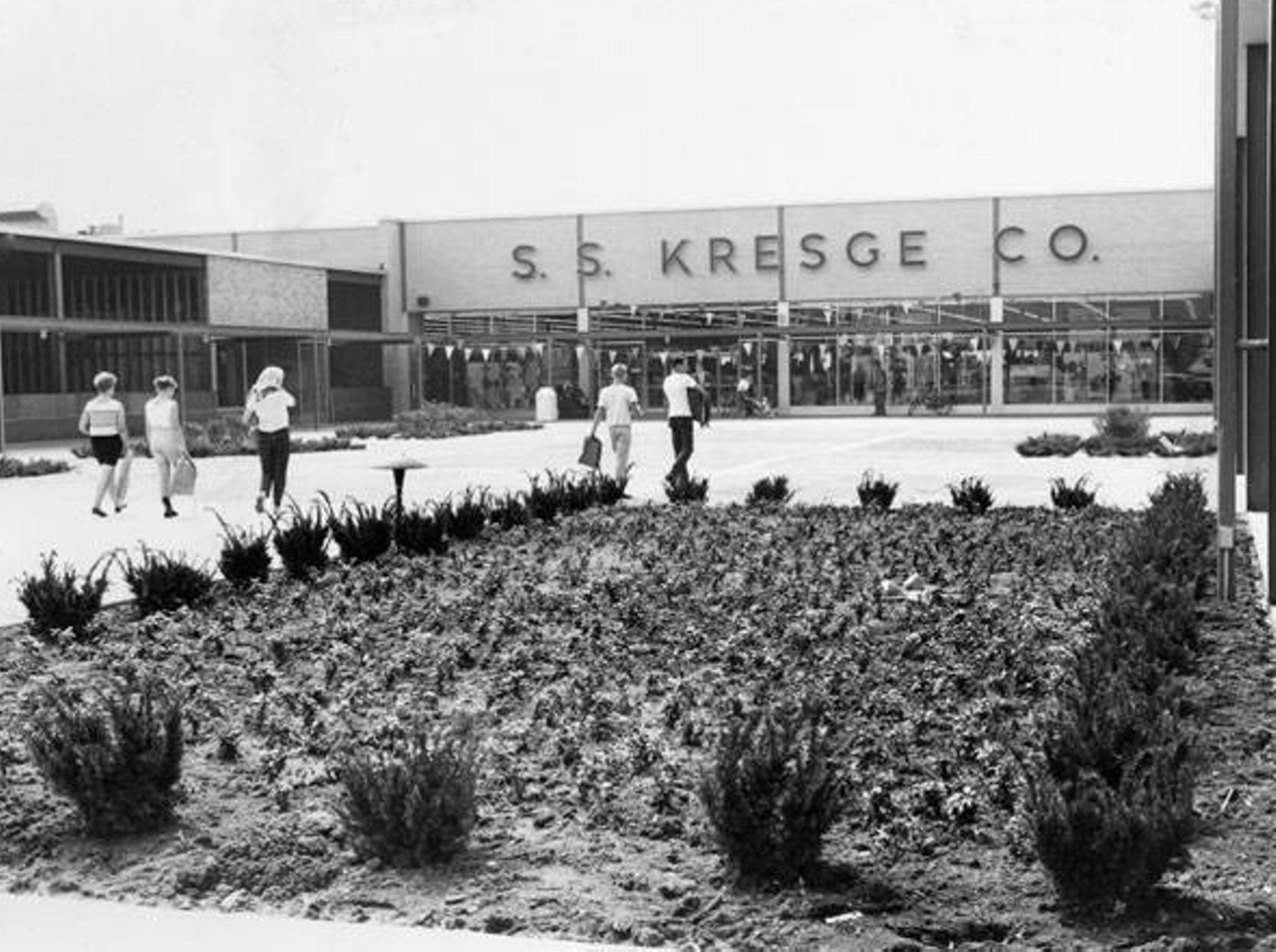 15 Vintage Memories from the Soon to be Re-Landscaped Parmatown Mall