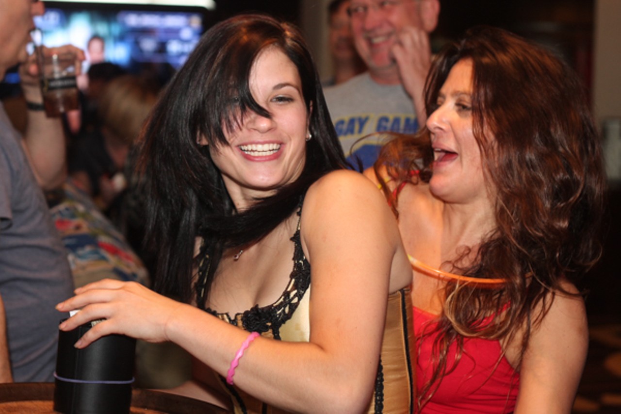20 Photos from Hot in Cleveland at Horseshoe Casino