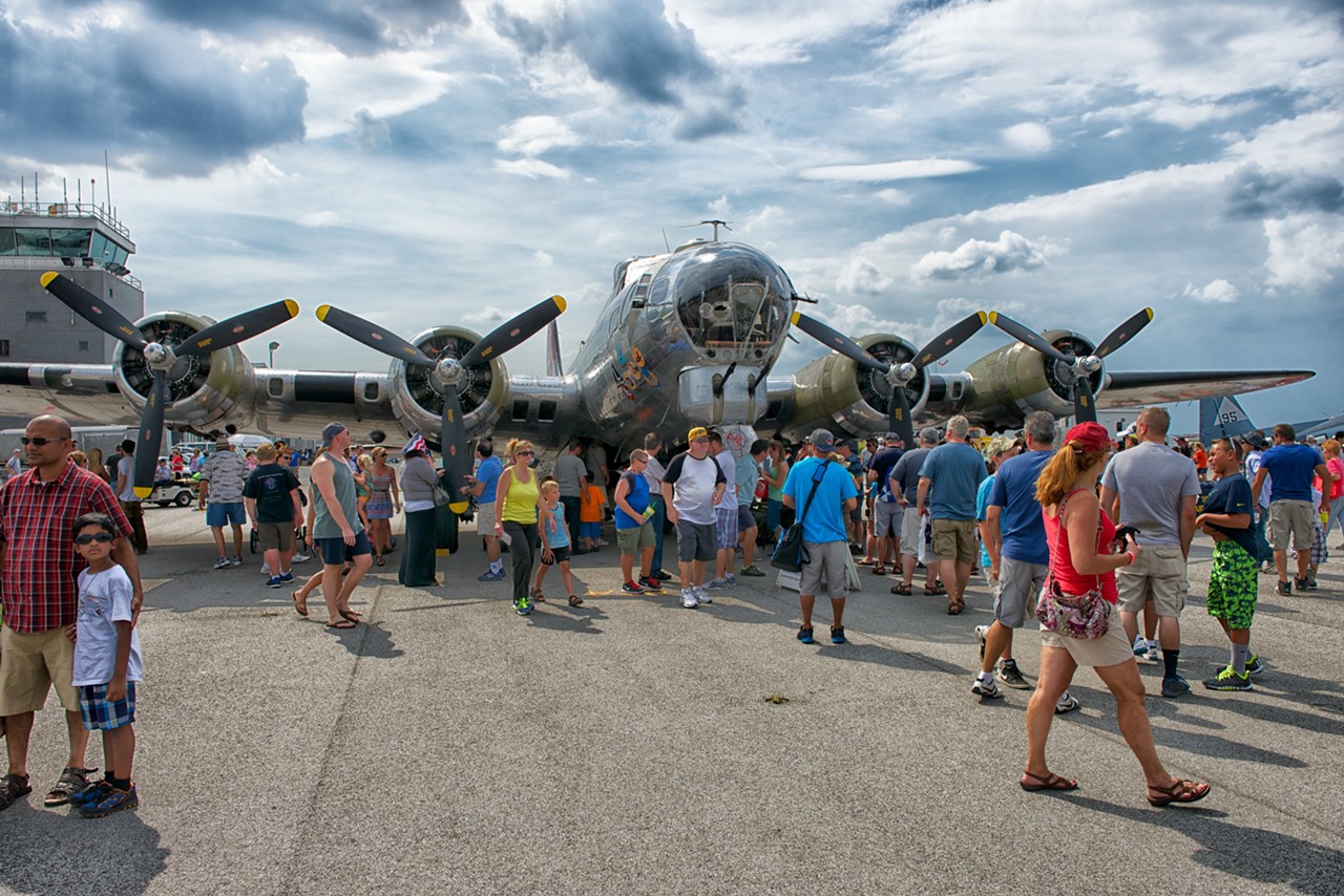 30 Photos from the Cleveland National Air Show