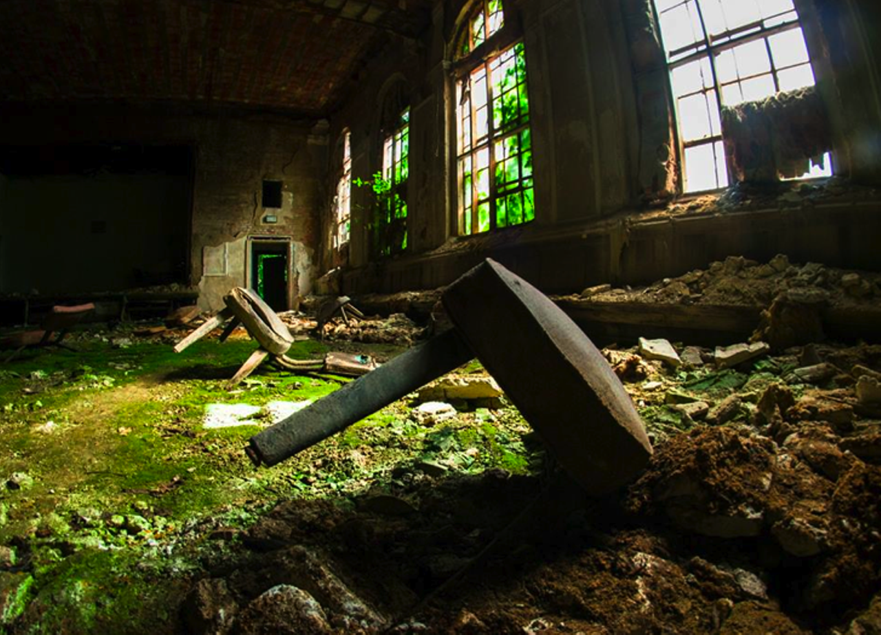 Abandoned Ohio: 27 Photos of Ohio's Deserted Churches and Hospitals