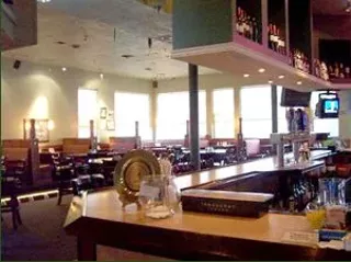 Image: Bunker's Sports Bar and Grill