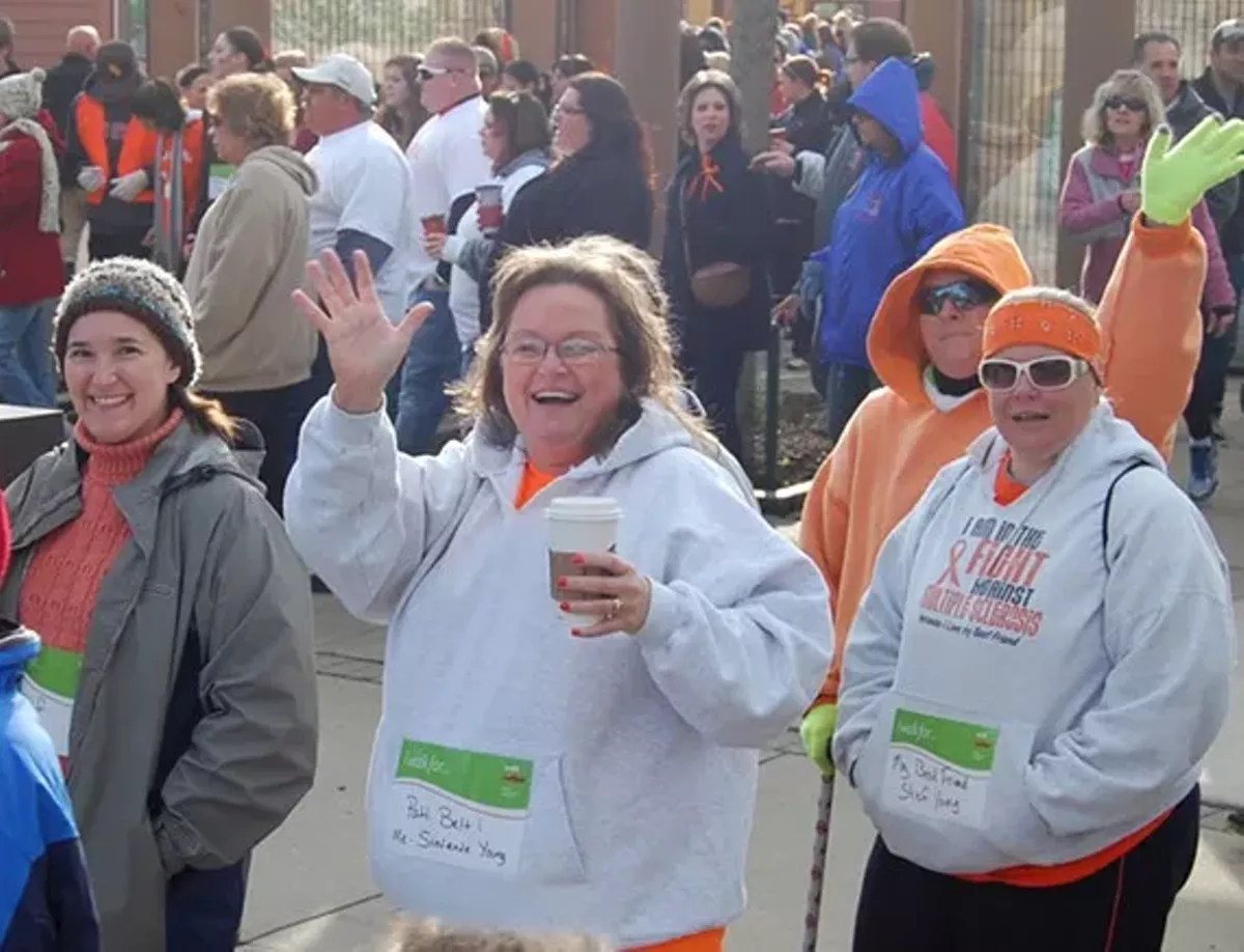 39a1c839_waving_walkers.webp
