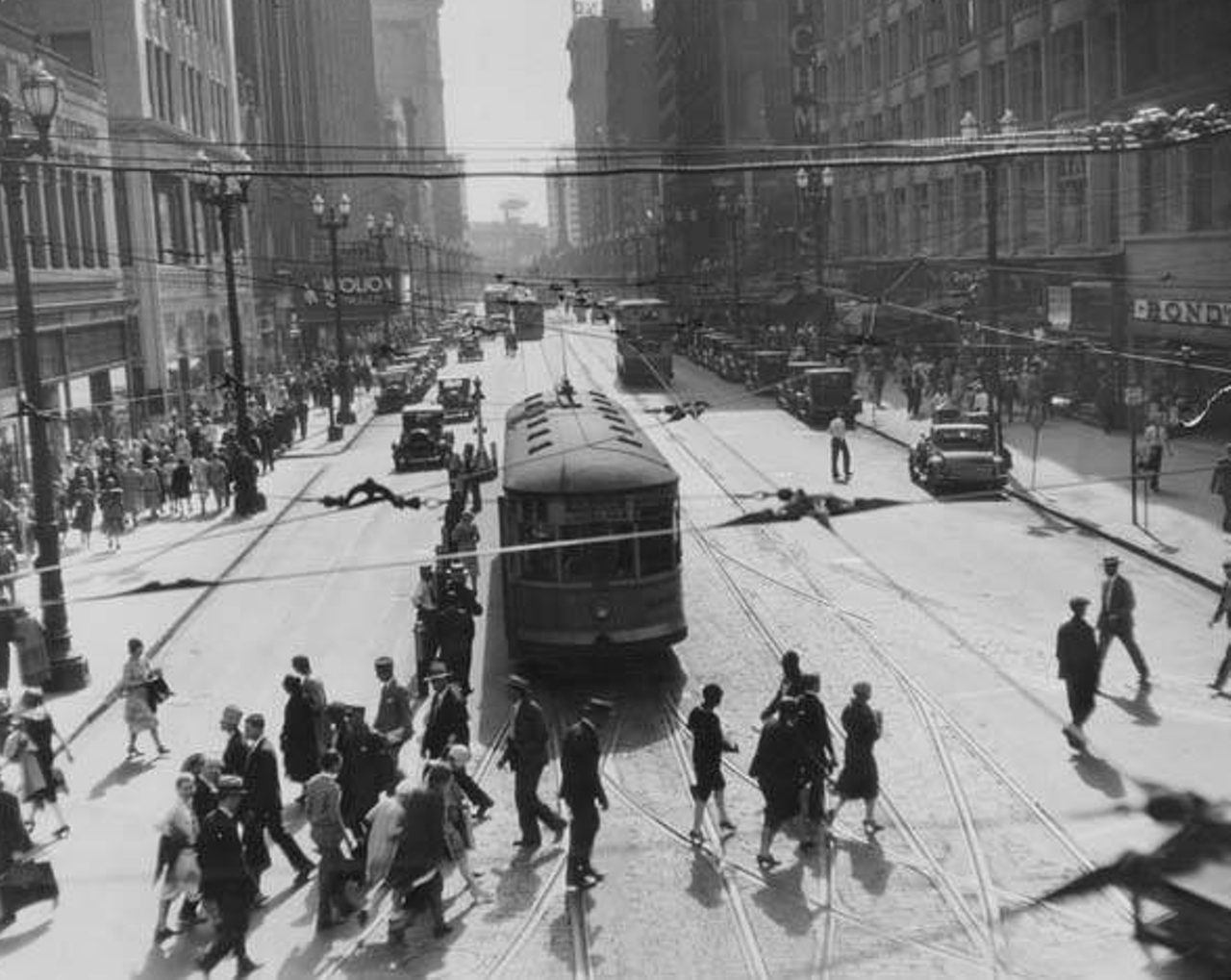 Euclid Avenue near East 6th Street, 1930s.