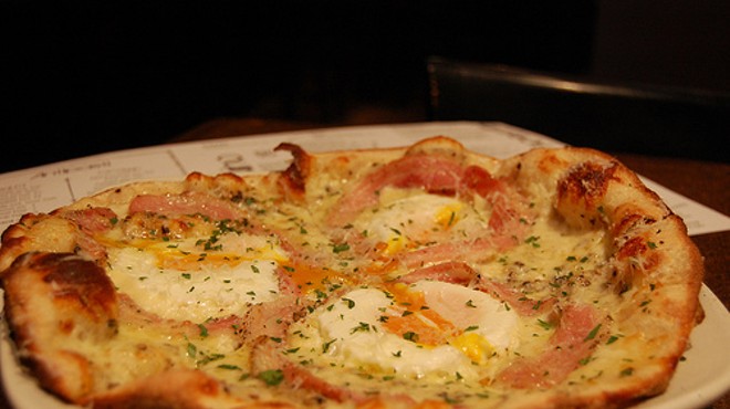 If You Get Pizza in Ohio, Make it Bar Cento’s Sunnyside
