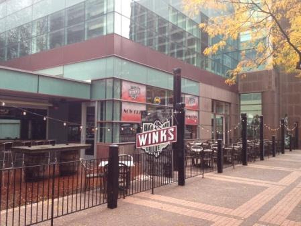Located on the outside of the Galleria Mall on East 9th, this locale is perfectly positioned to catch those folks to and fro the game without being in the "lion's den."