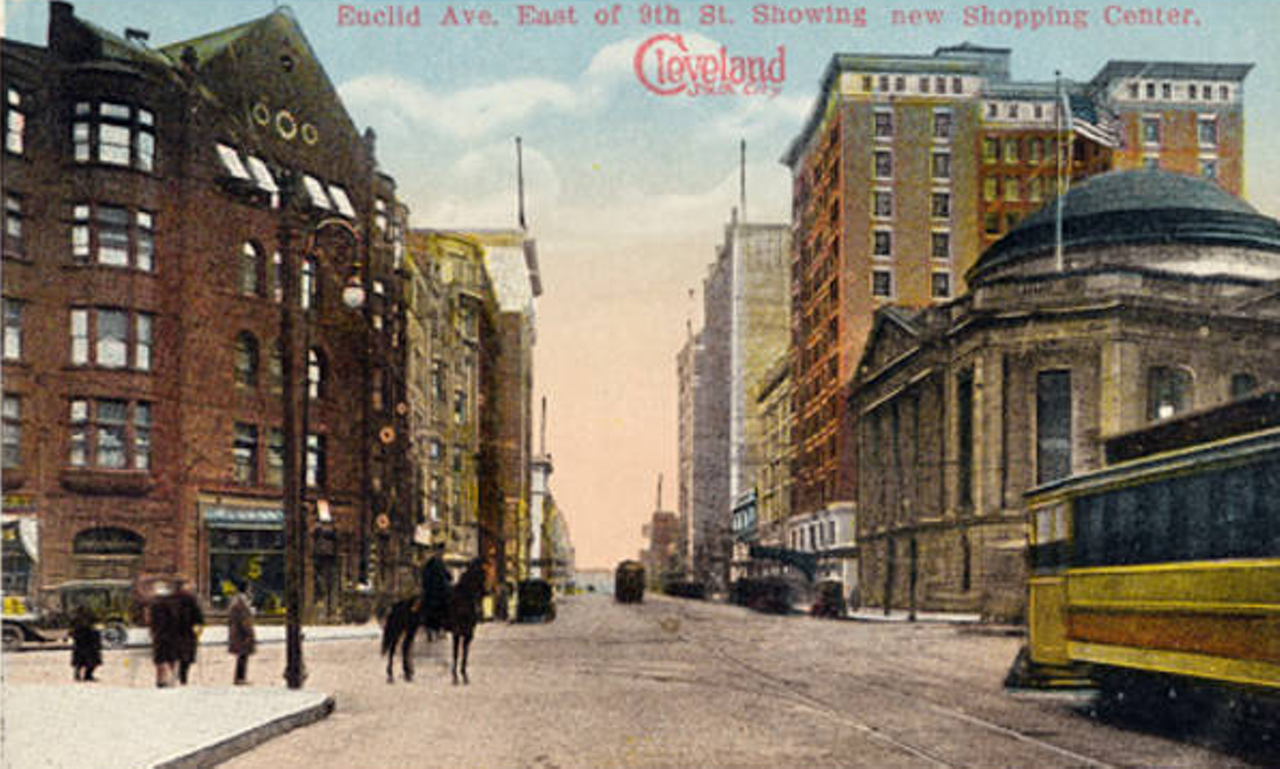 Looking west along Euclid Avenue towards East 9th Street, circa 1920. The Cleveland Trust Building is on the right.