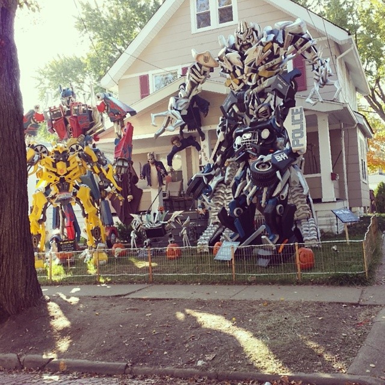 #onlyincleveland will you find the best Halloween decorations ever.