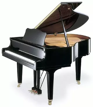 Image: Pianist Joe Augustine in Painesville