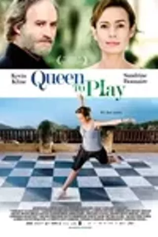 Image: Queen to Play (Joueuse)