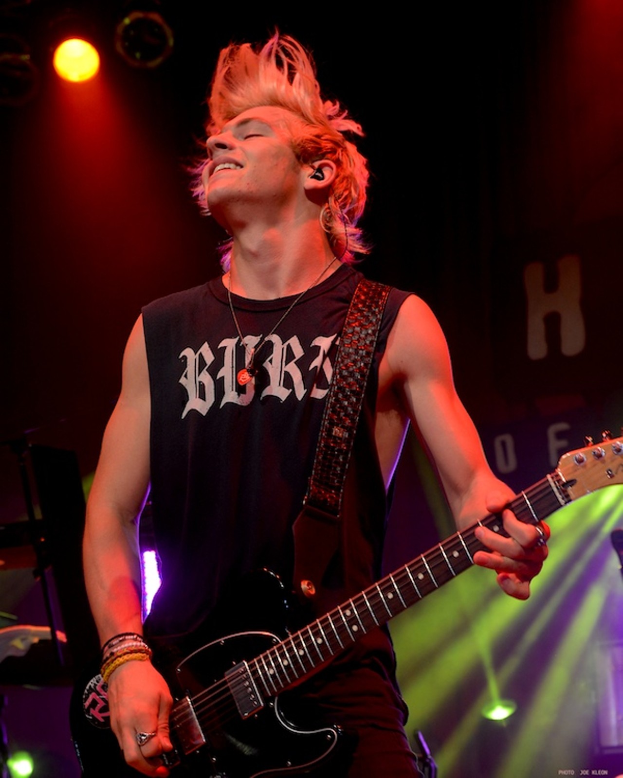 R5 Performing at House of  Blues