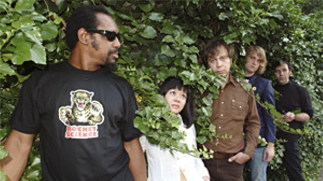The Dirtbombs, with some totally clingy foliage.