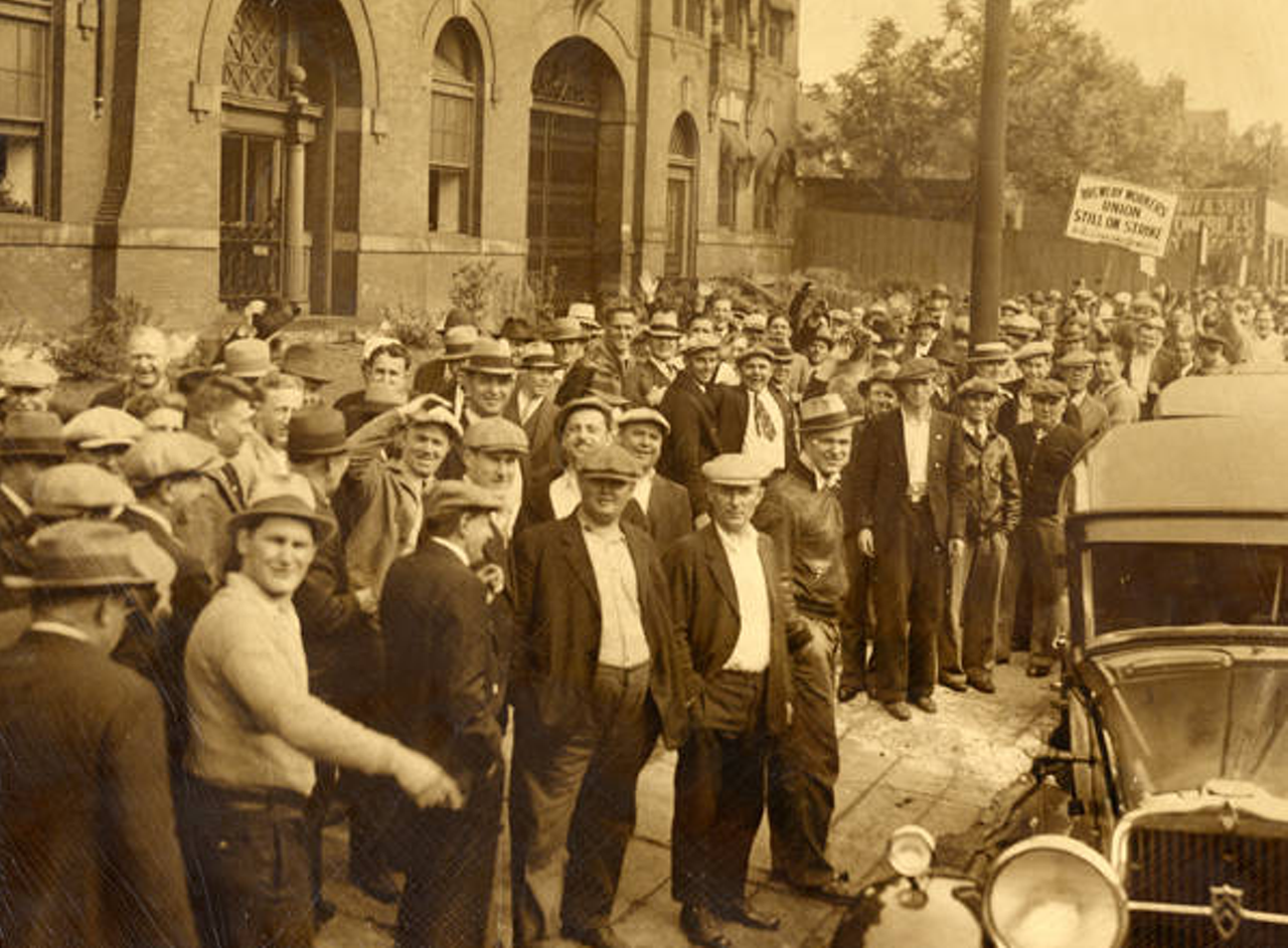 This Cleveland brewing company, located on Wilson St, was only open for a year. In the photo above, brewery union workers are on strike, demanding for better working conditions.