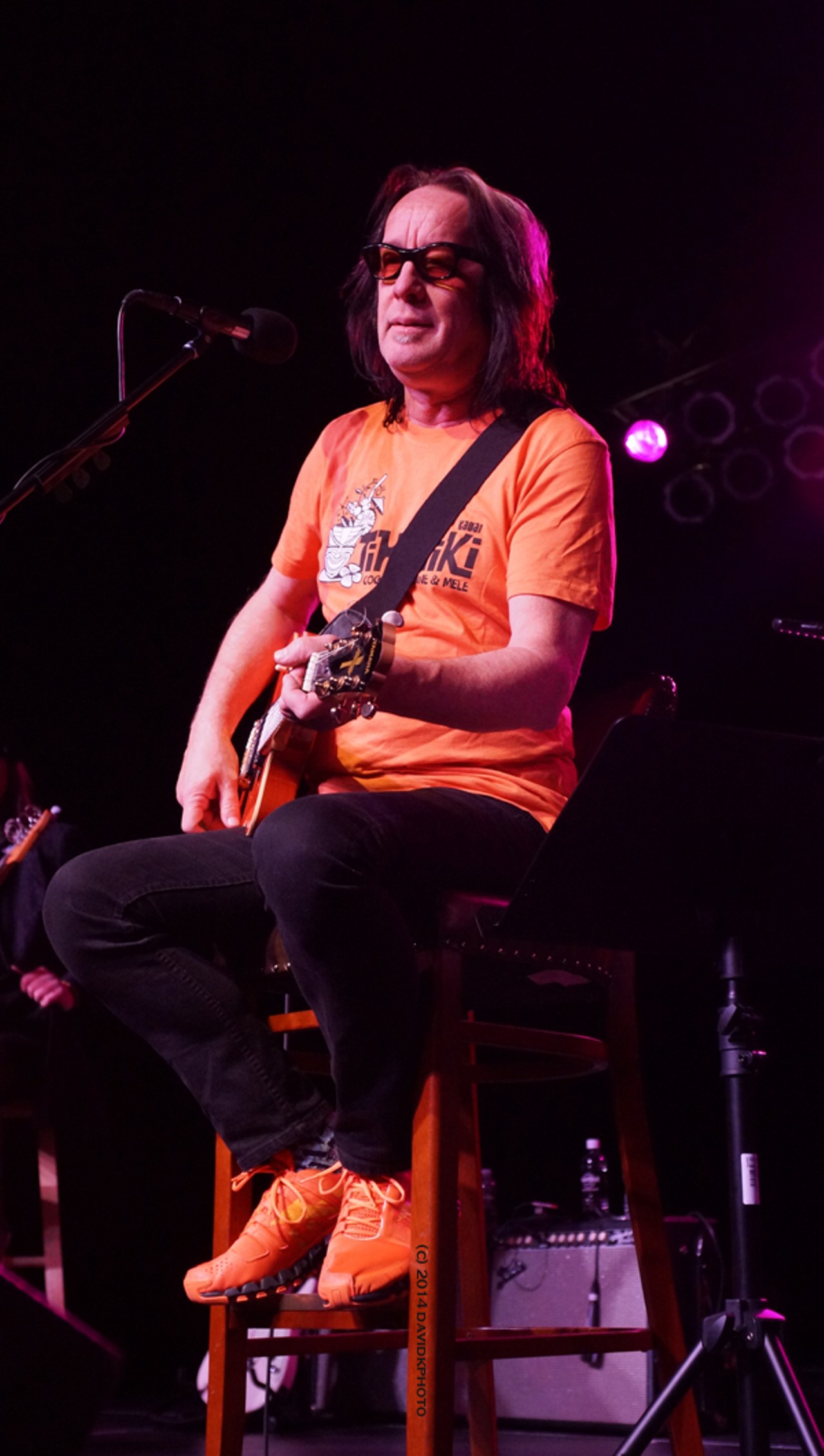 Todd Rundgren performing at Hard Rock Live