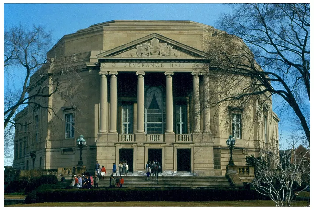 1280px-wwseverance-hall-1.webp