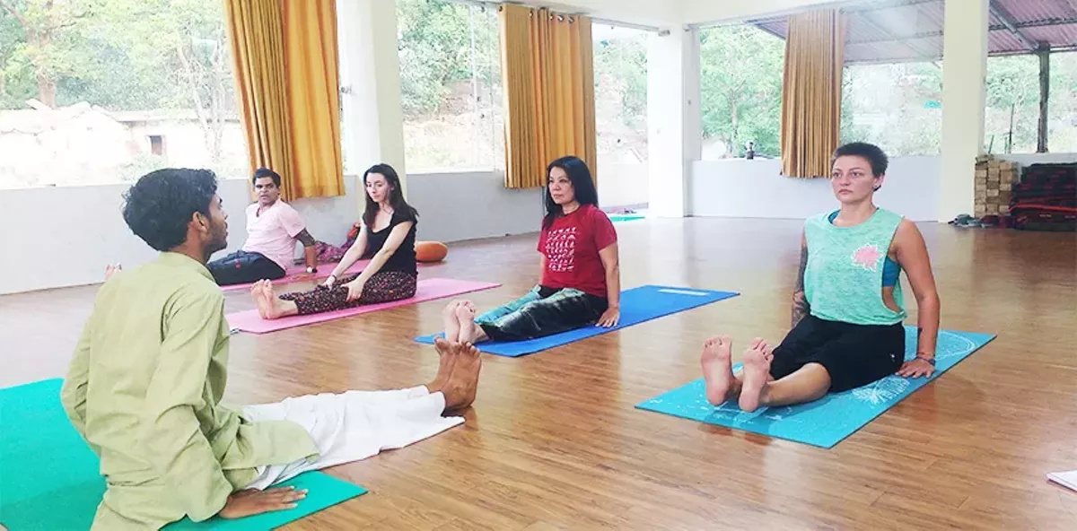 astrology-palmistry-yoga-2.webp