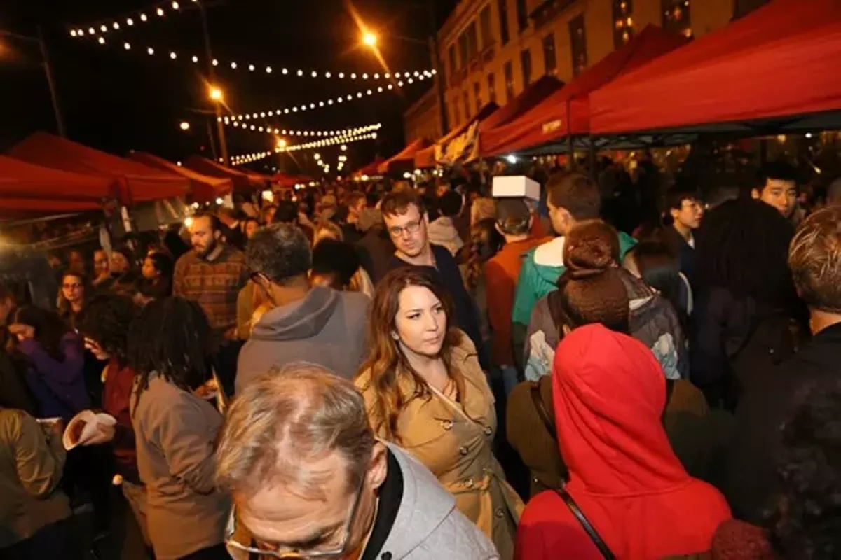 scene_archives_night_market.webp