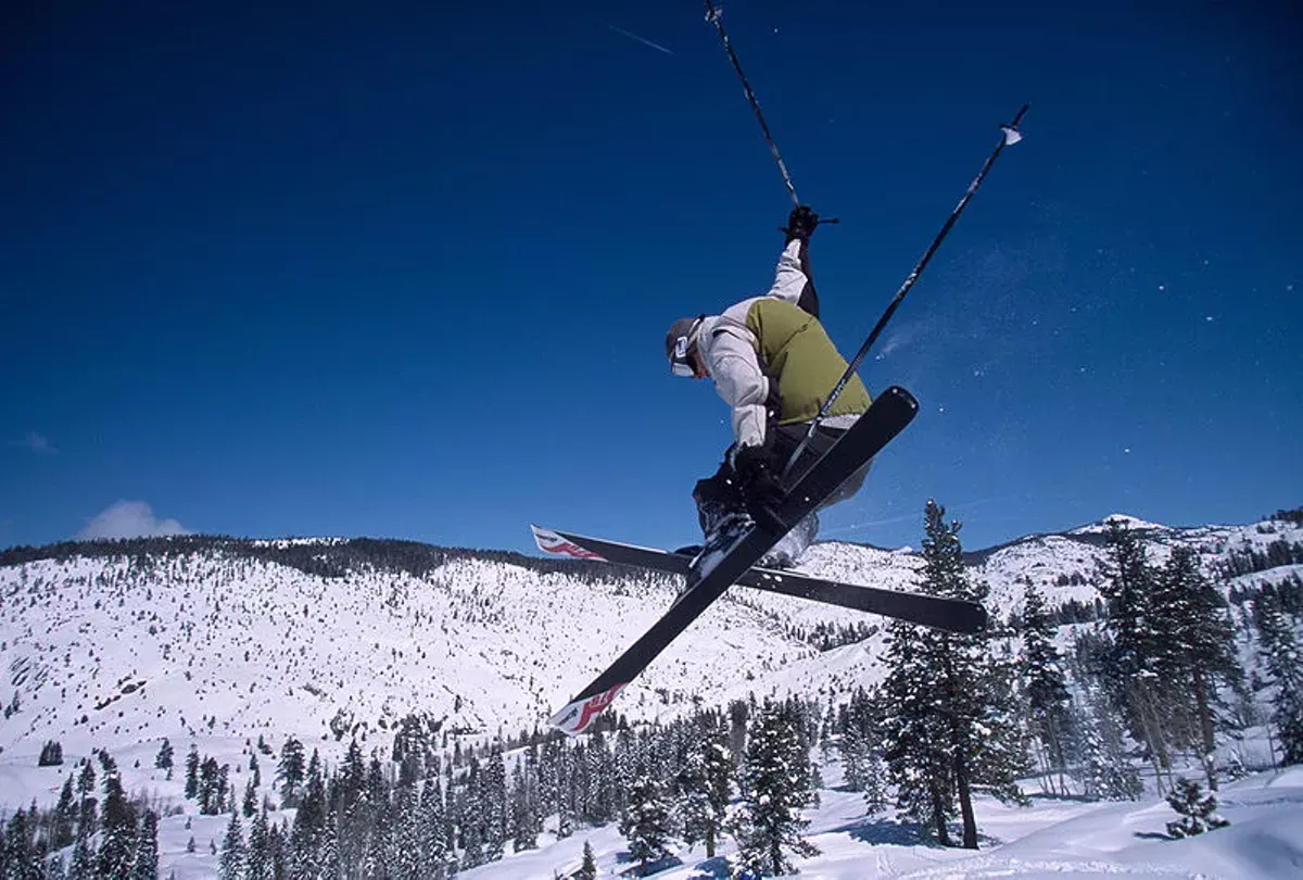 skiing_wiki.webp