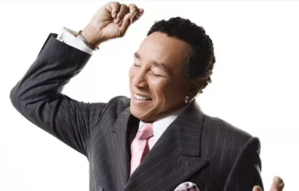 73393e42_smokeyrobinson.webp