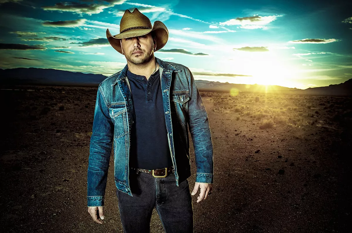 jason-aldean-press-photo-2016-02-billboard-1548.webp