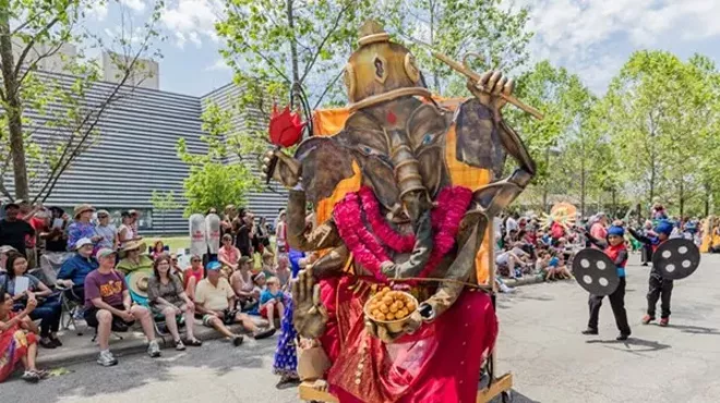 Image: Parade the Circle