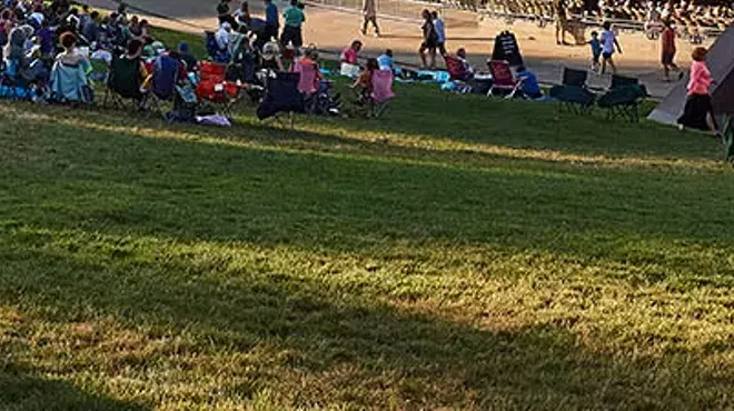 Image: Peter Yarrow and Noel Paul Stookey (of Peter, Paul and Mary)