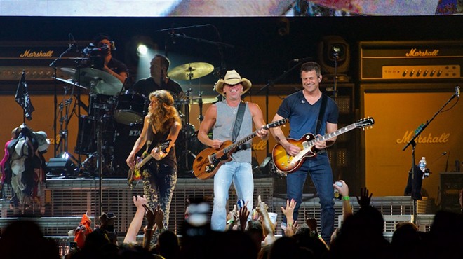 Country Singer Kenny Chesney Revels in Party Atmosphere at the Q