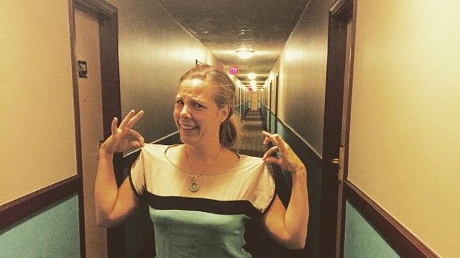 That Viral Pic of the Woman Whose Shirt Matched the Hotel Walls Came From North Ridgeville