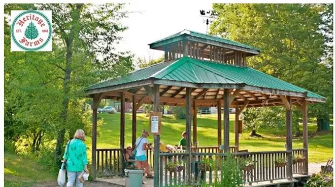 Image: Peninsula Flea At Heritage Farms