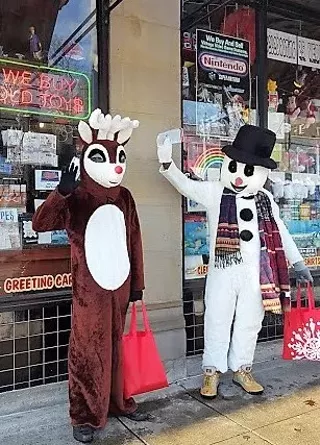 Image: Coventry Village Holiday Festival