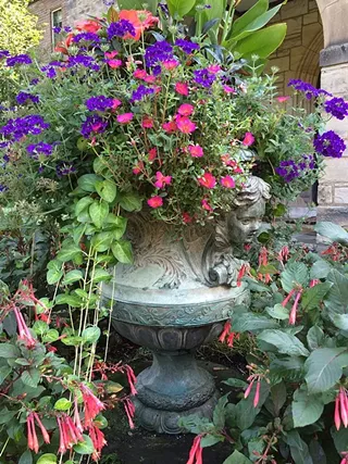 Image: 12th Annual Gracious Gardens of Shaker Heights Garden Tour