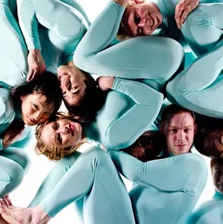 Image: Pilobolus Dance Theater