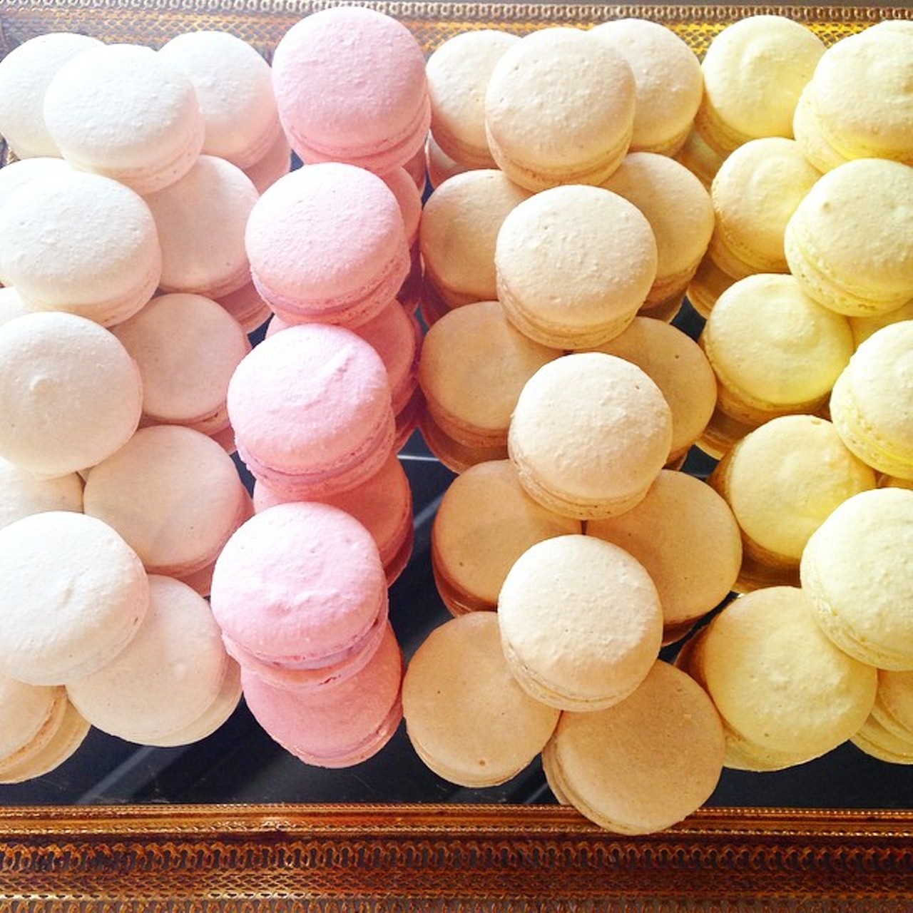 Macaroons abound. Photo by Kelsey Elizabeth Cakes.