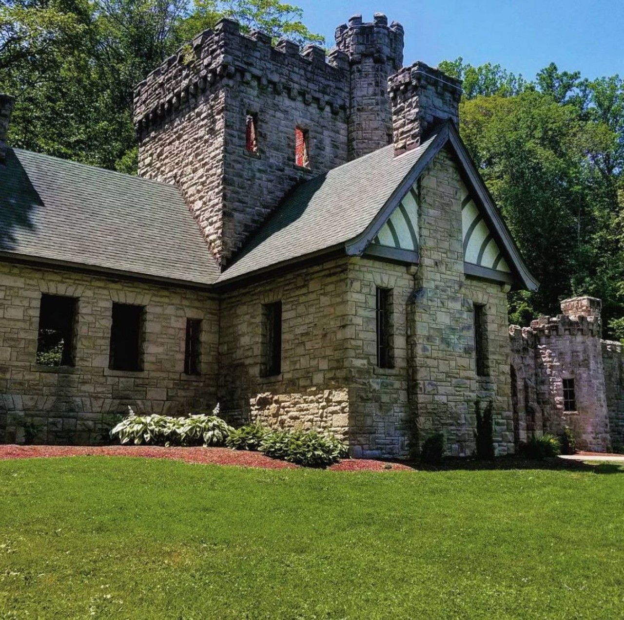  North Chagrin Reservation
401 Buttermilk Falls Pkwy., 440-473-3370
This reservation is home to Squires Castle, a medieval style building with a large lawn out front. Sit like royalty on top of your picnic blanket and admire the architecture, or take a hike around the MetroPark. 
Photo via xxbrian007xx/Instagram