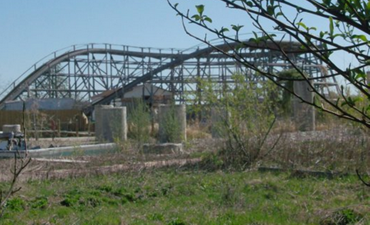 15 Photos of Abandoned Geauga Lake Amusement Park Cleveland