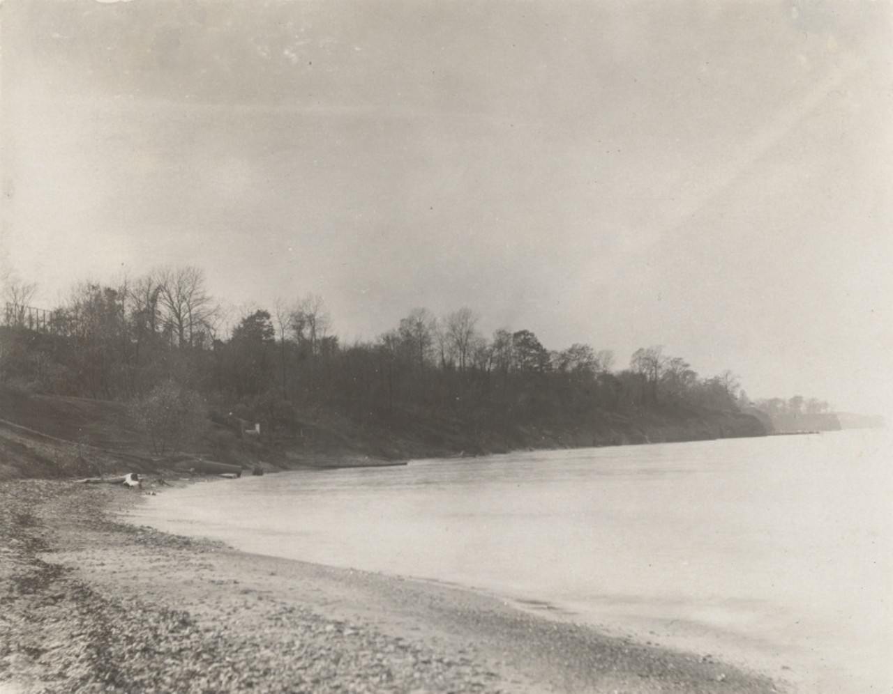 The bathing beach at Edgewater Park, facing west. c. 1905