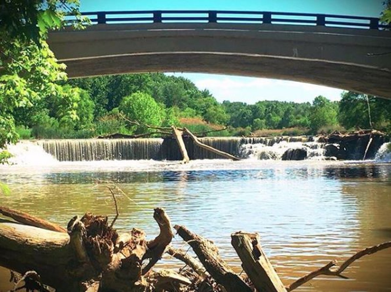  Mill Stream Run Reservation Waterfall
10749 Pearl Rd., Strongsville
The waterfall on this reservation is surrounded by pedestrian trails and nature. The Mill Stream Run Reservation Waterfall is about a 30 minute drive from Cleveland.
Photo via nicolem7978/Instagram