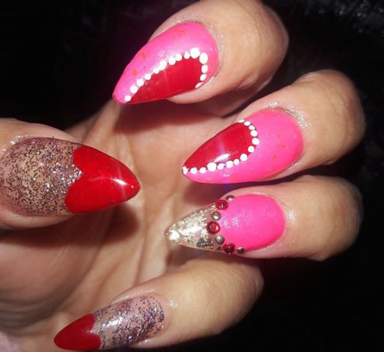  nailsbyniqua
Niqua is a nail technician who likes to venture into as many realms of nail art as possible. Message her for more information about appointments. Her Instagram bio states that if you name something, she probably does it.
Photo via nailsbyniqua/Instagram
