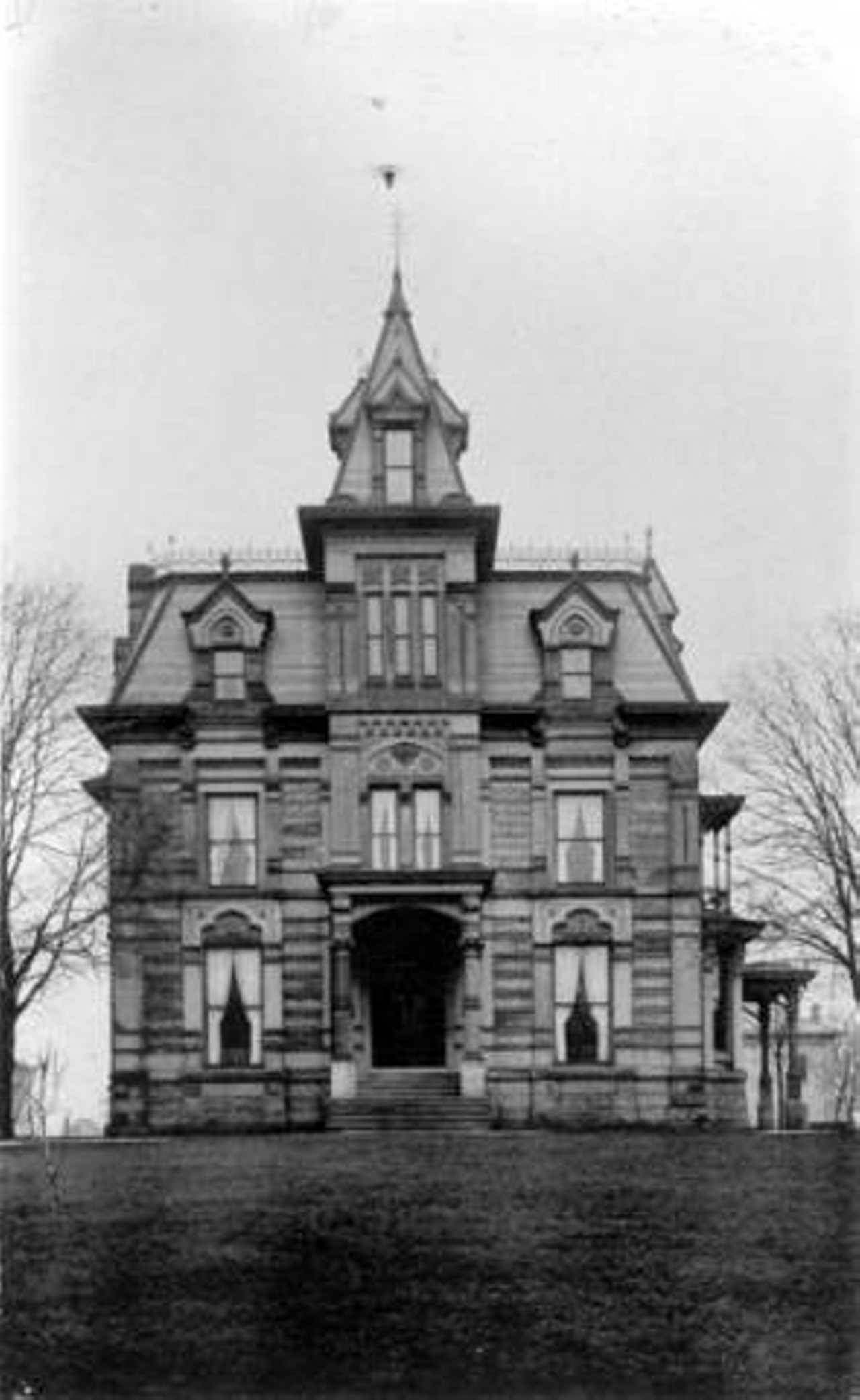 Mansion of Daniel P. Eells, once part of Millionaires' Row on Euclid Avenue in Cleveland, Ohio. c. 1900