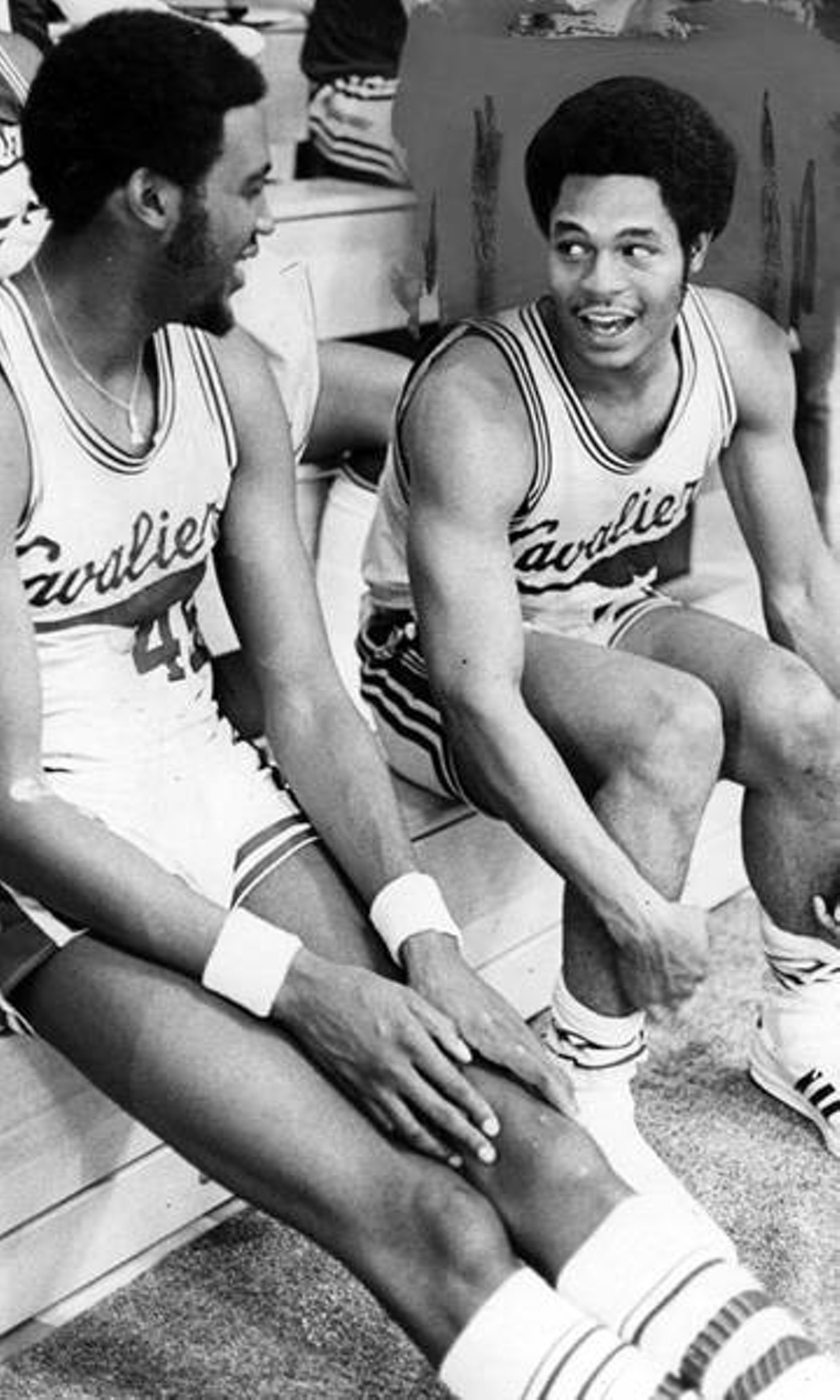 Cavs' Austin Carr and the Knicks' Luther Rackley (1971)