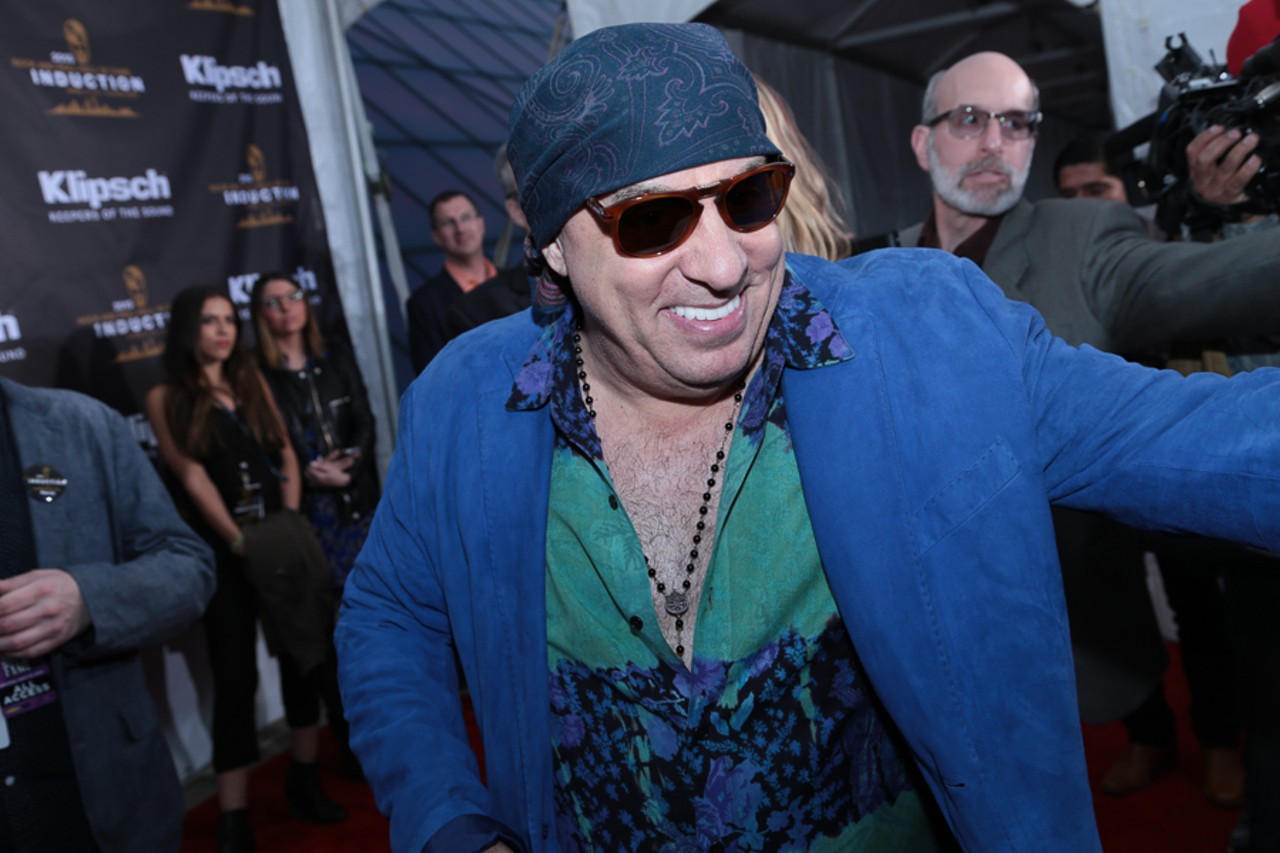 36 Photos from the Rock Hall Dedication and Red Carpet