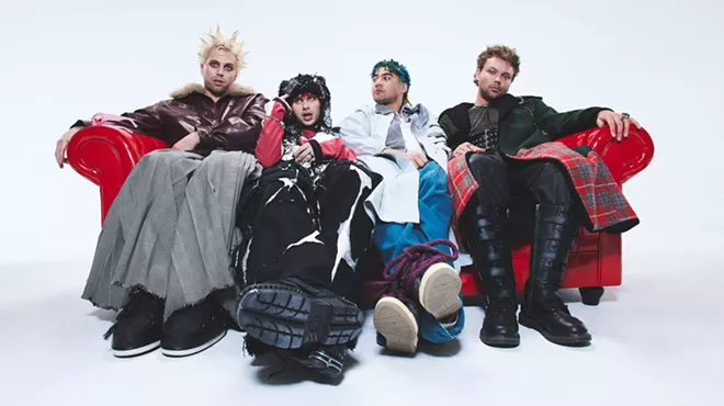 Image: 5 Seconds of Summer: EVERYONE'S A STAR! World Tour