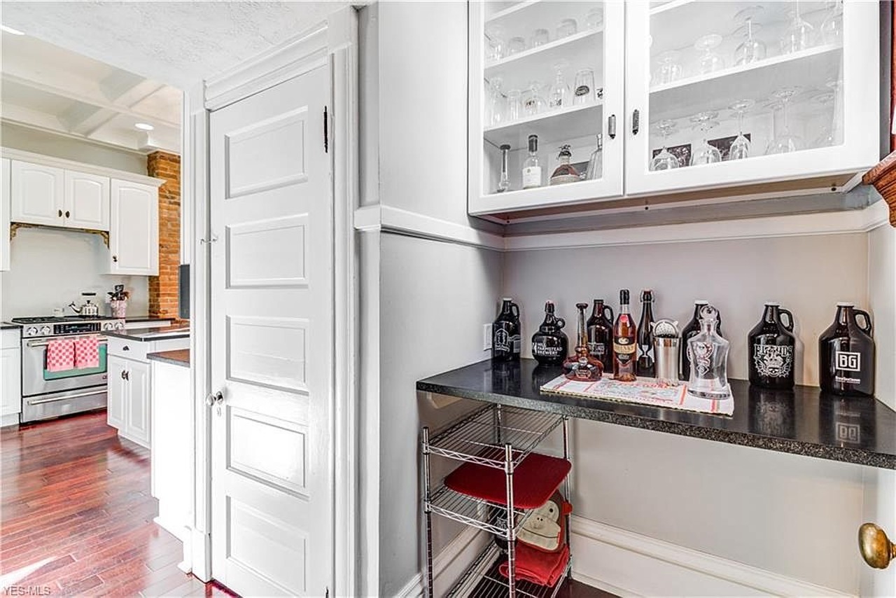A Historically Restored Franklin Avenue Victorian is Asking $570,000