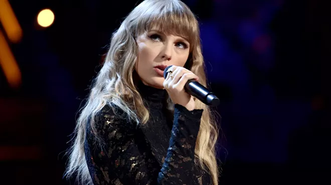 Image: A Taylor Swift Holiday Celebration