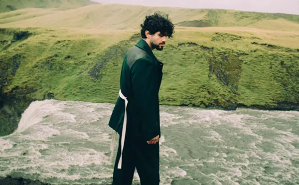 Image: Aries - GLASS JAW World Tour