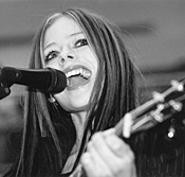Avril Lavigne goes acoustic at the Strongsville mall. - Walter  Novak