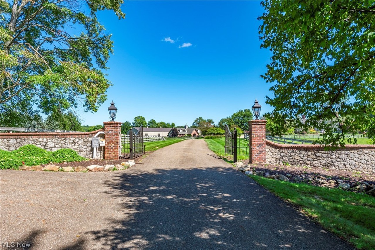 Bath Mansion and Horse Farm on 27 Acres Hits Market for $4 Million