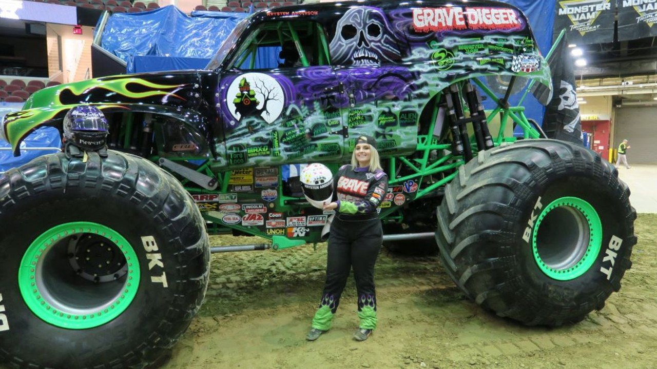 Behind-the-Scenes Photos From the Monster Jam Triple Threat Series