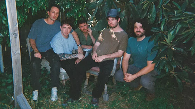 Image: Citizen w/ Hotline TNT