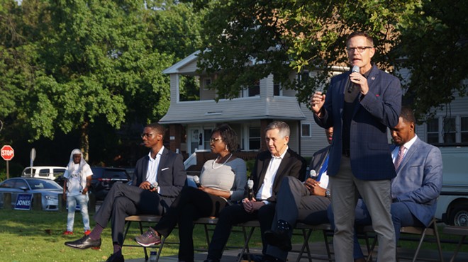 Kevin Kelley speaks at Jefferson Park mayoral forum, (7/8/21).