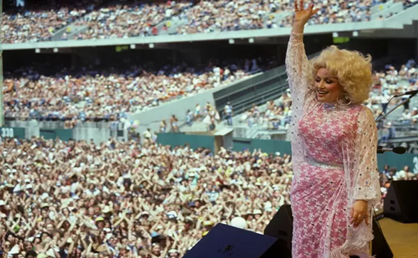 Image: Dolly Parton 9-to-5 Day